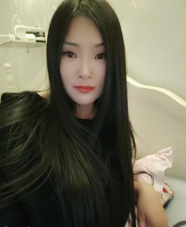 大胸E罩杯少妇兼职