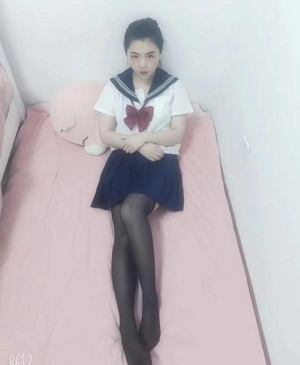 小美女莎莎