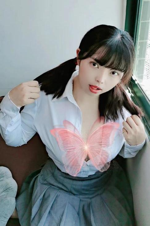 喷水童颜巨乳